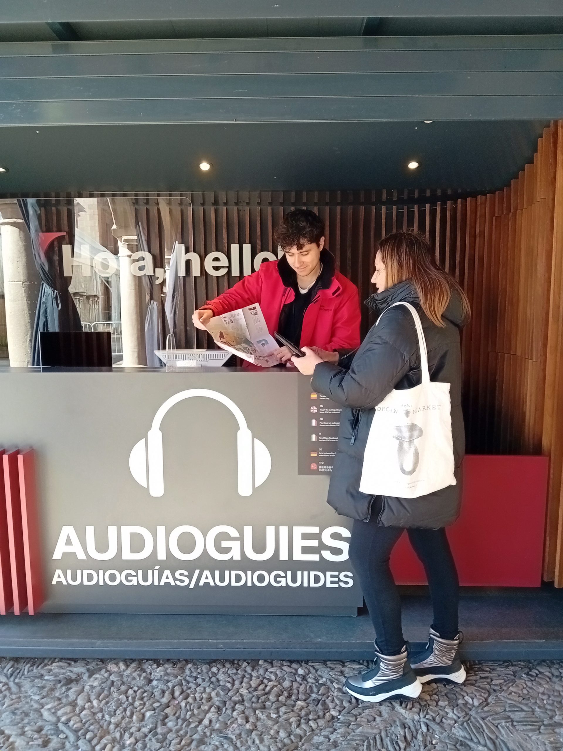 Audio guide in Poble Espanyol